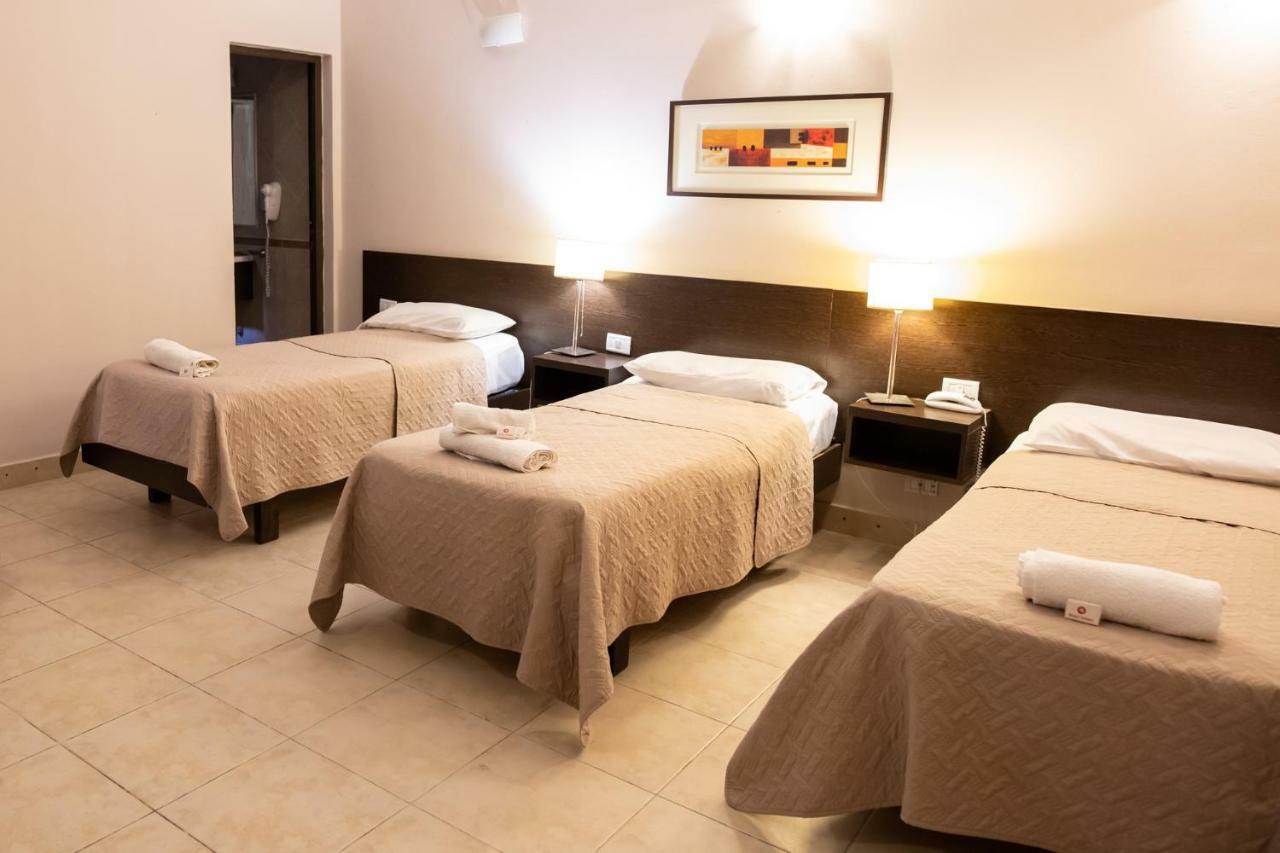 Hotel Solano 산티아고 델 에스테로 외부 사진